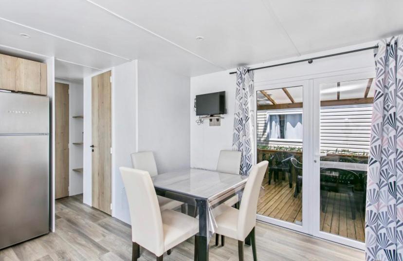 Particulier Loue Ce Mobil-Home 3 Chambres, Tout Confort Valras-Plage Zewnętrze zdjęcie