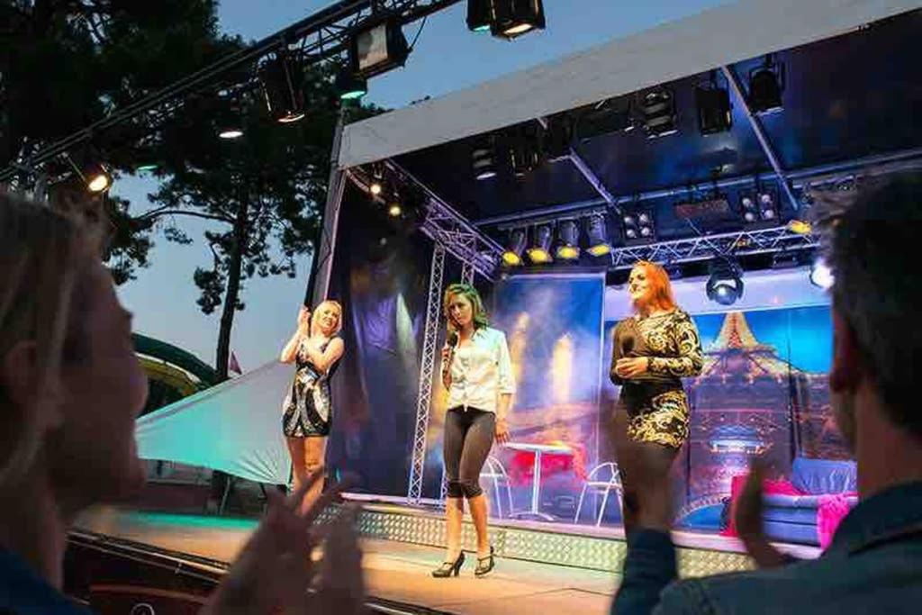 Particulier Loue Ce Mobil-Home 3 Chambres, Tout Confort Valras-Plage Zewnętrze zdjęcie